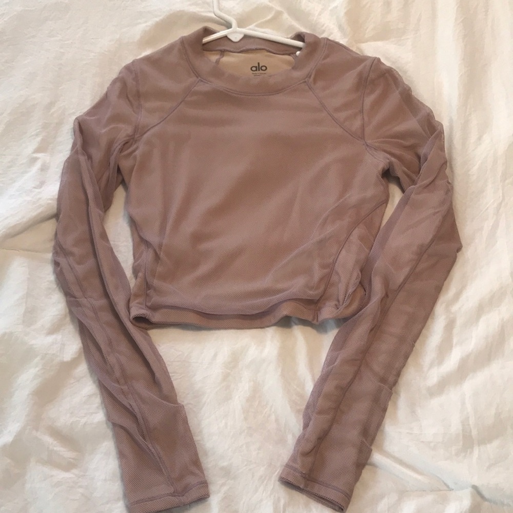alo yoga workout long sleeve